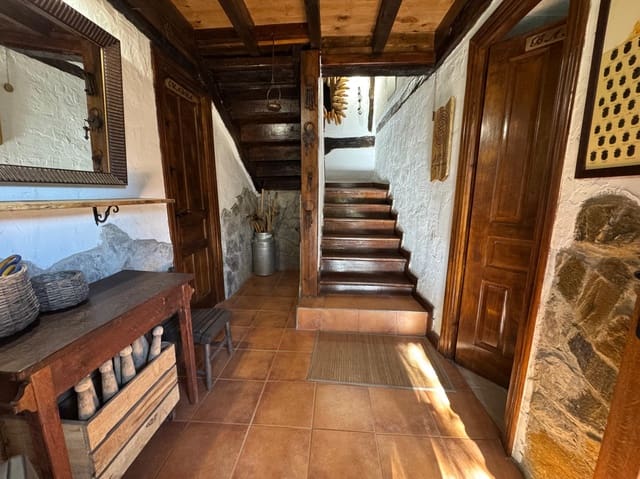 4 slaapkamer Villa te koop in Reinosa - € 123.000 (Ref: 9594788)