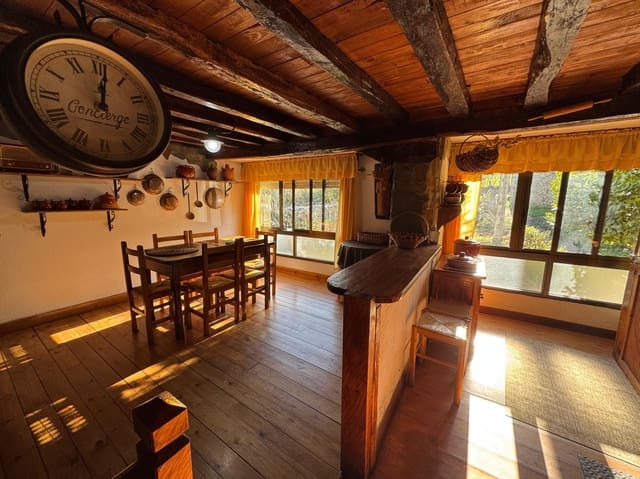 4 slaapkamer Villa te koop in Reinosa - € 123.000 (Ref: 9594788)