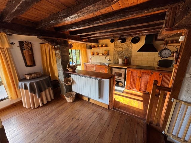 4 slaapkamer Villa te koop in Reinosa - € 123.000 (Ref: 9594788)