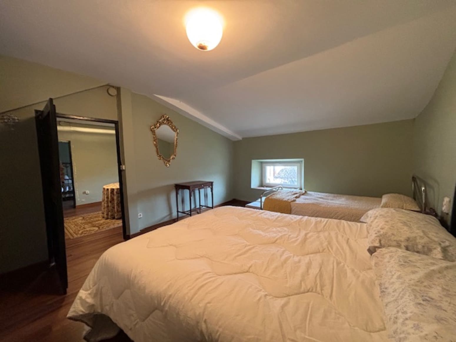 5 soveværelse Villa til salg i Alar del Rey med garage - € 220.000 (Ref: 9619053)