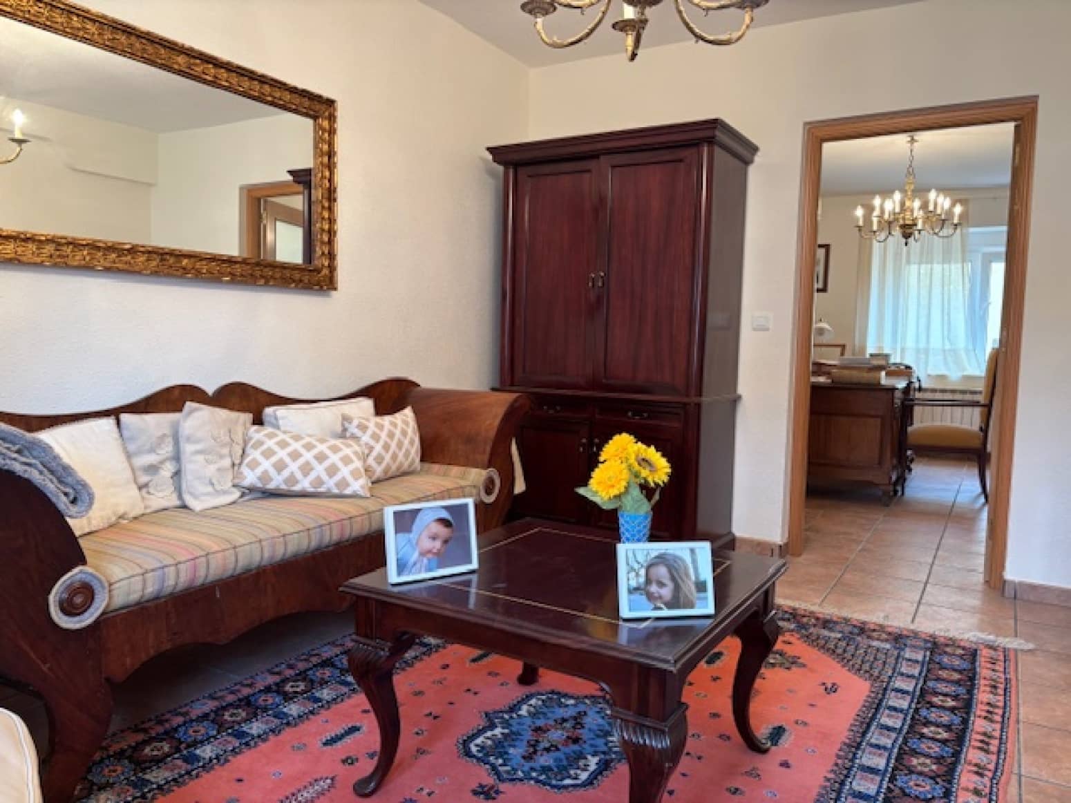 5 soveværelse Villa til salg i Alar del Rey med garage - € 220.000 (Ref: 9619053)