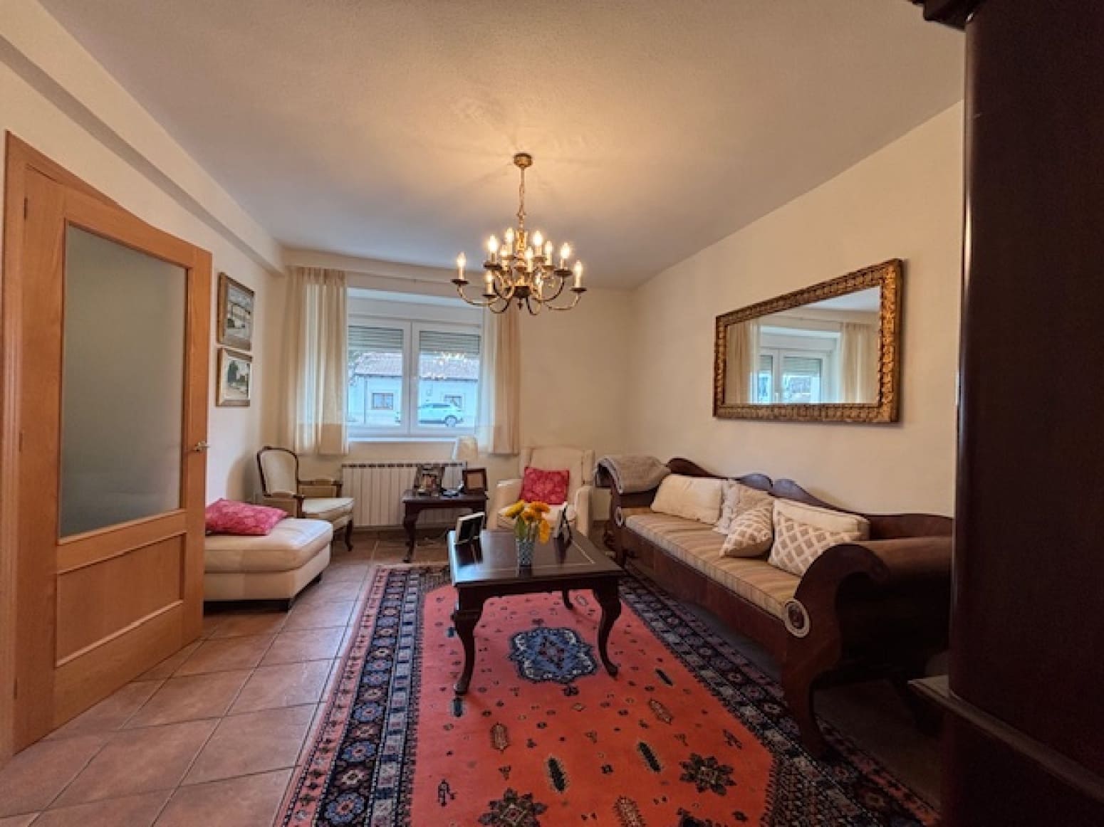 5 soveværelse Villa til salg i Alar del Rey med garage - € 220.000 (Ref: 9619053)