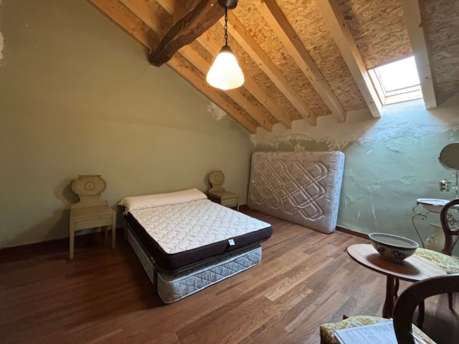 5 soveværelse Villa til salg i Alar del Rey med garage - € 220.000 (Ref: 9619053)