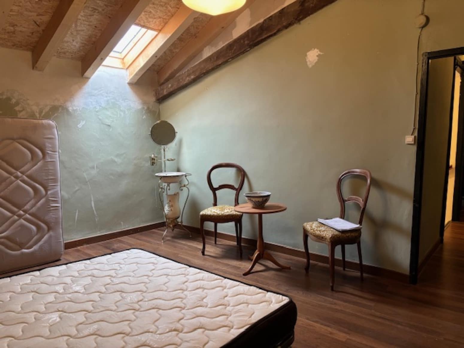 5 soveværelse Villa til salg i Alar del Rey med garage - € 220.000 (Ref: 9619053)