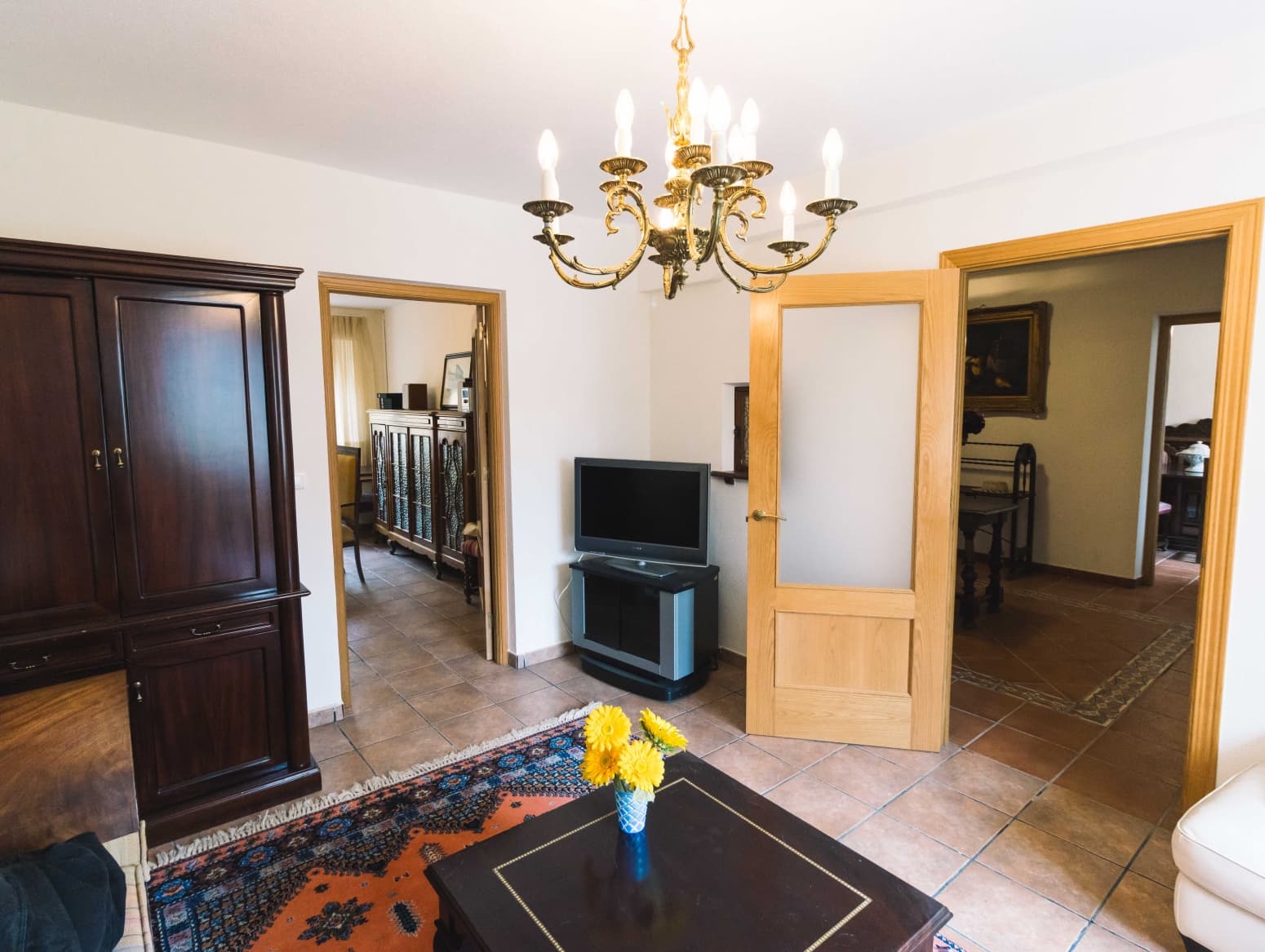 5 soveværelse Villa til salg i Alar del Rey med garage - € 220.000 (Ref: 9619053)