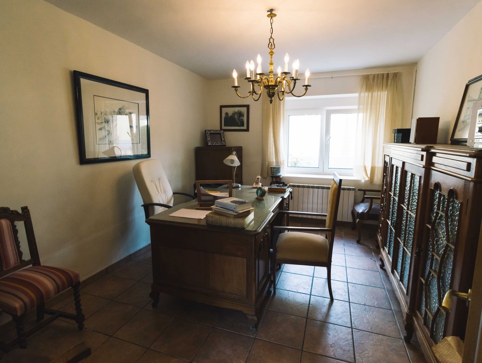 5 soveværelse Villa til salg i Alar del Rey med garage - € 220.000 (Ref: 9619053)