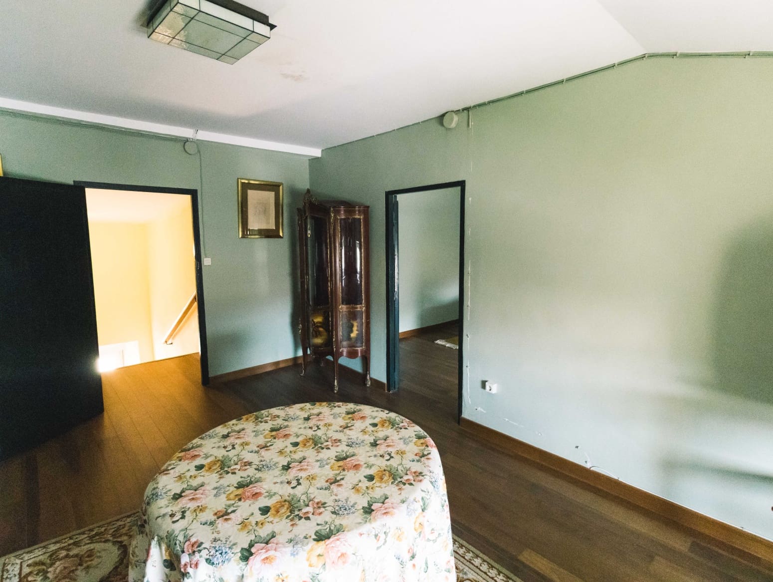 5 soveværelse Villa til salg i Alar del Rey med garage - € 220.000 (Ref: 9619053)