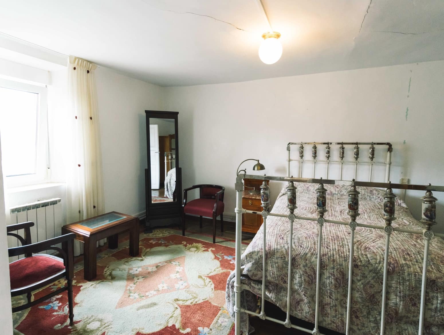 5 soveværelse Villa til salg i Alar del Rey med garage - € 220.000 (Ref: 9619053)