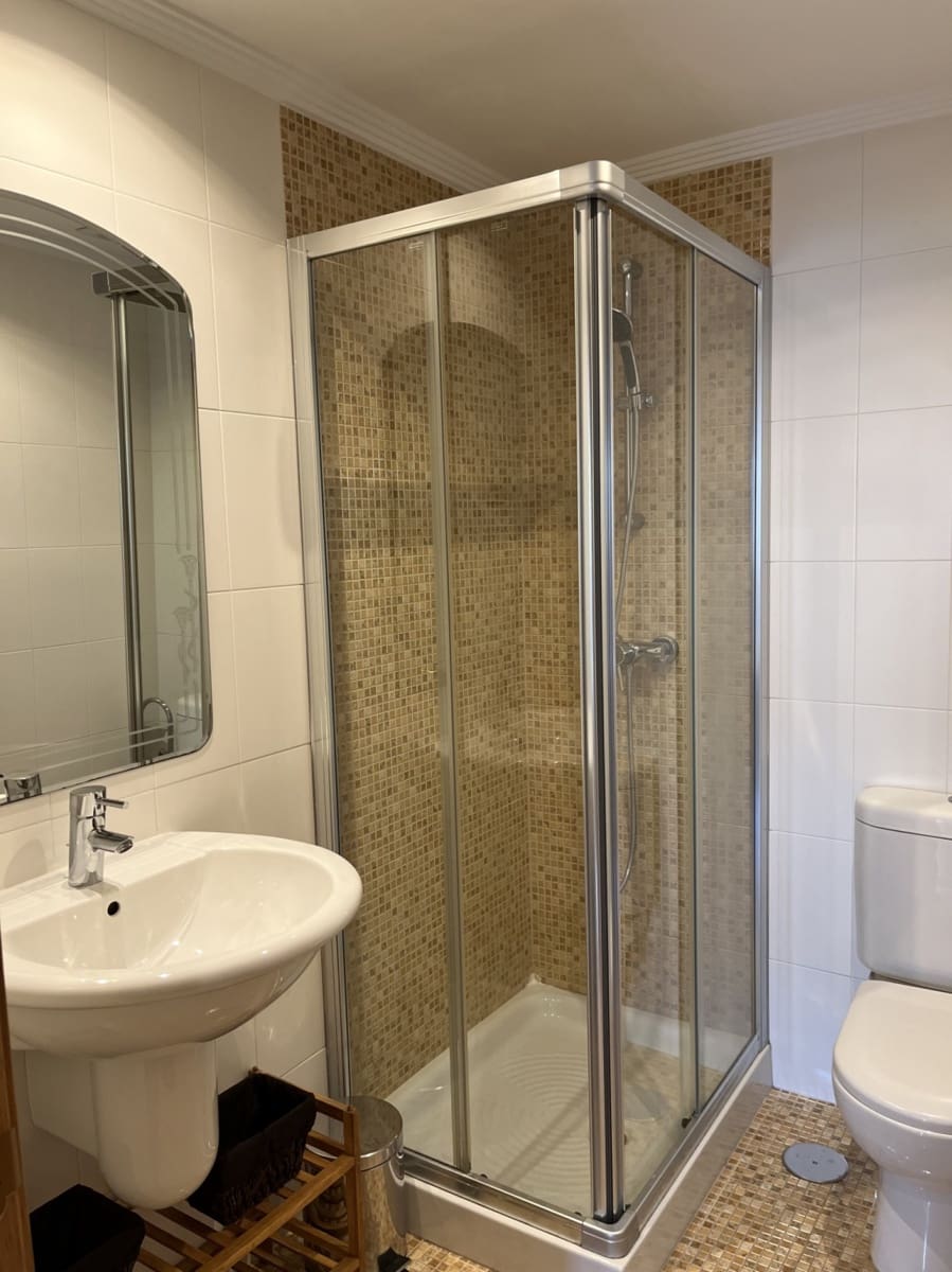 2 quarto Apartamento para arrendar em Santander com piscina garagem - 1 100 € (Ref: 9625388)