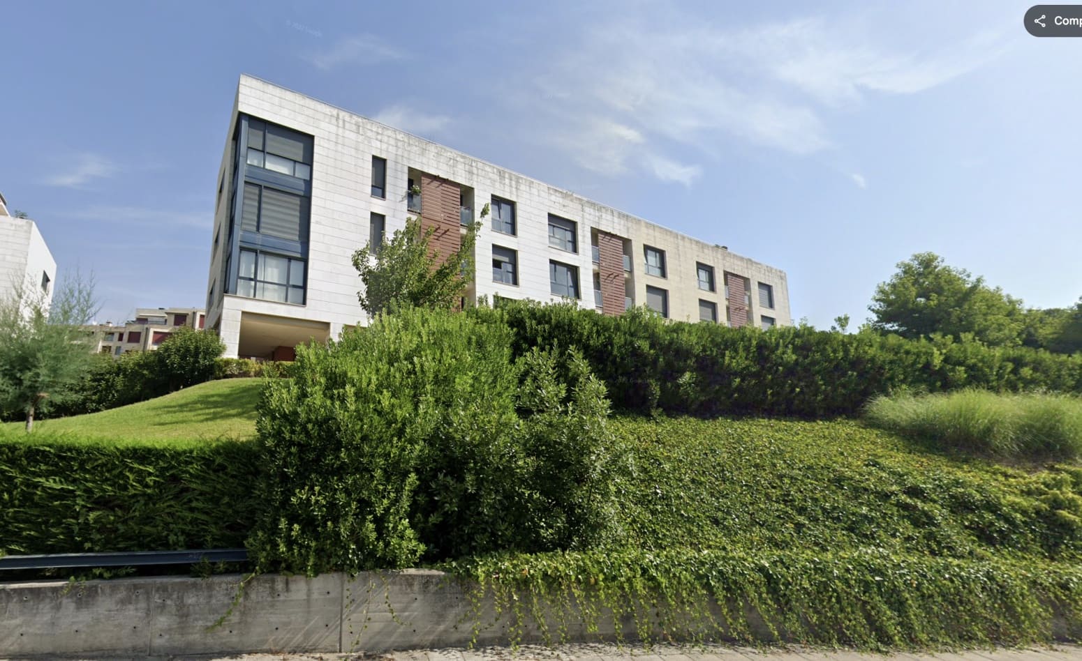 2 quarto Apartamento para arrendar em Santander com piscina garagem - 1 100 € (Ref: 9625388)