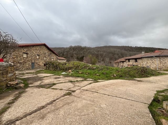Building Plot for sale in La Pernía - € 25,000 (Ref: 9634045)