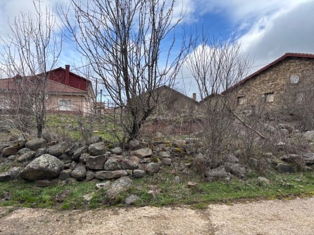 Building Plot for sale in La Pernía - € 25,000 (Ref: 9634045)