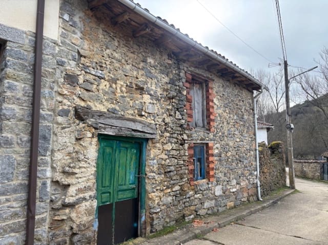 Byggetomt til salgs i Cervera de Pisuerga - € 18 000 (Ref: 9634046)