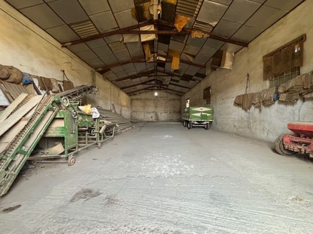 Kaupallinen myytävänä paikassa Aguilar de Campoo - 90 000 € (Ref: 9640338)