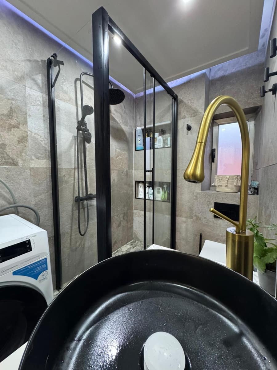 Piso de 3 habitaciones en Torrelavega en venta - 100.000 € (Ref: 9655761)