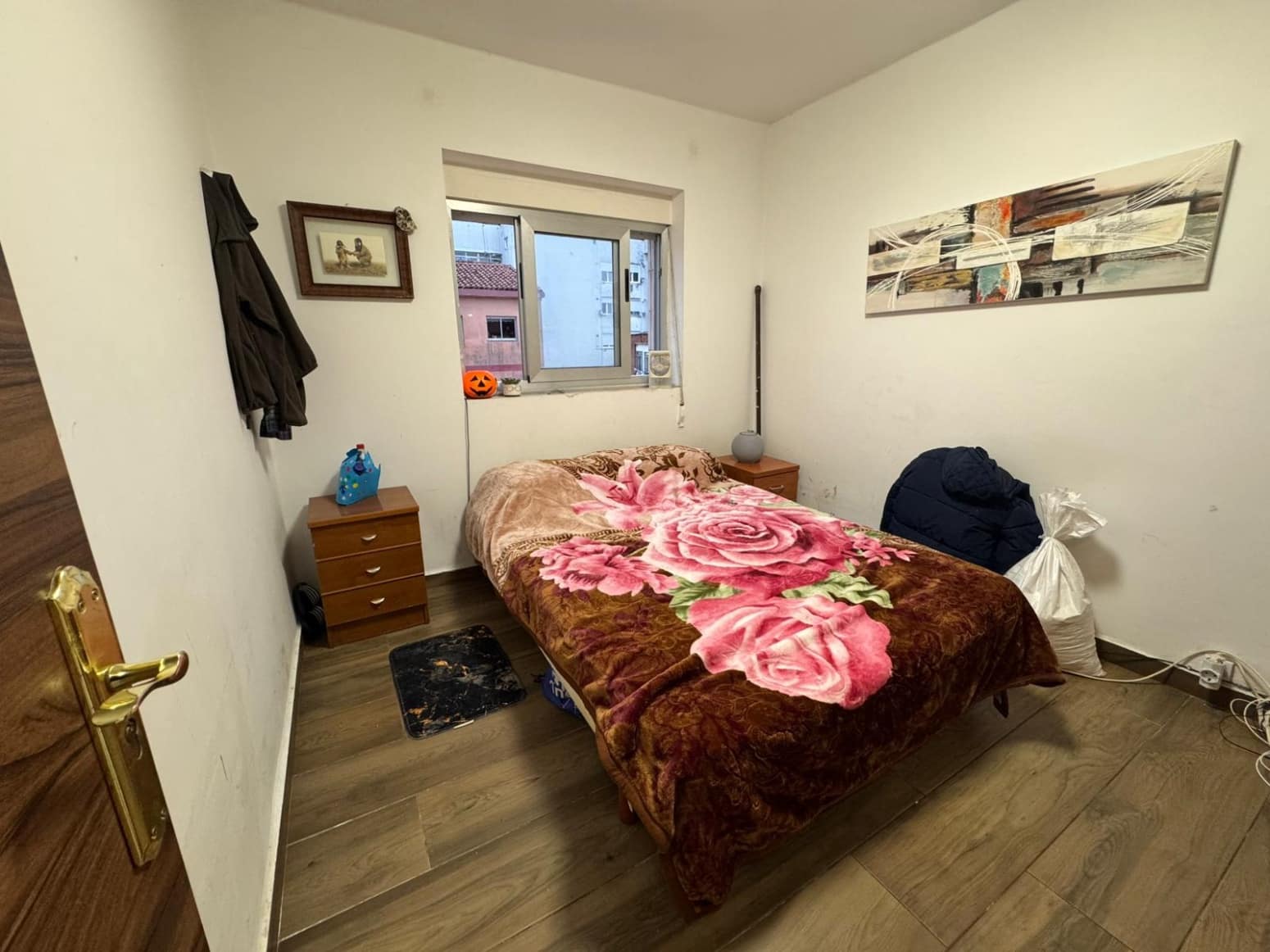 Piso de 3 habitaciones en Torrelavega en venta - 100.000 € (Ref: 9655761)