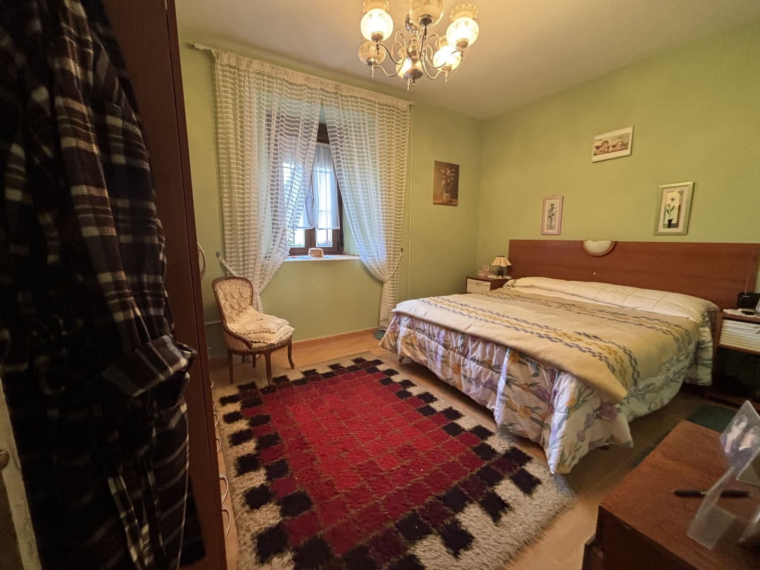 5 soveværelse Villa til salg i Alar del Rey med garage - € 115.000 (Ref: 9682392)