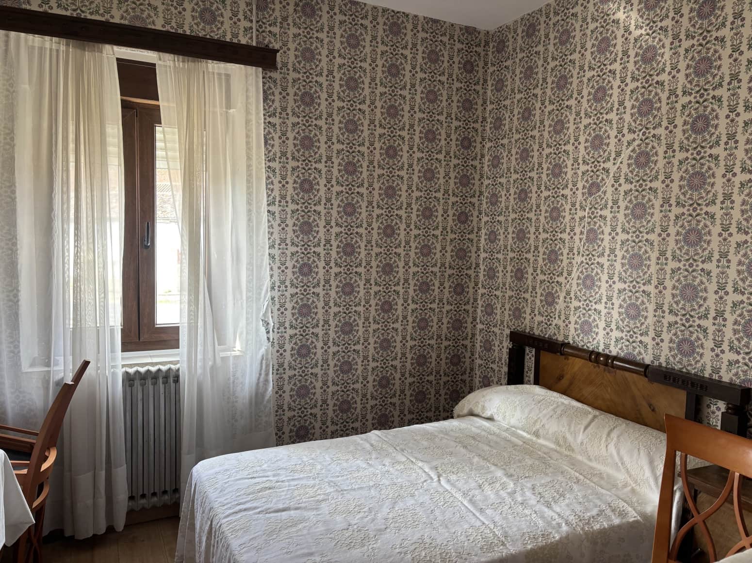 5 soveværelse Villa til salg i Alar del Rey med garage - € 115.000 (Ref: 9682392)