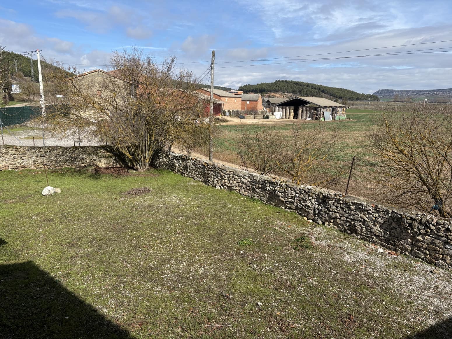 5 soveværelse Villa til salg i Alar del Rey med garage - € 115.000 (Ref: 9682392)