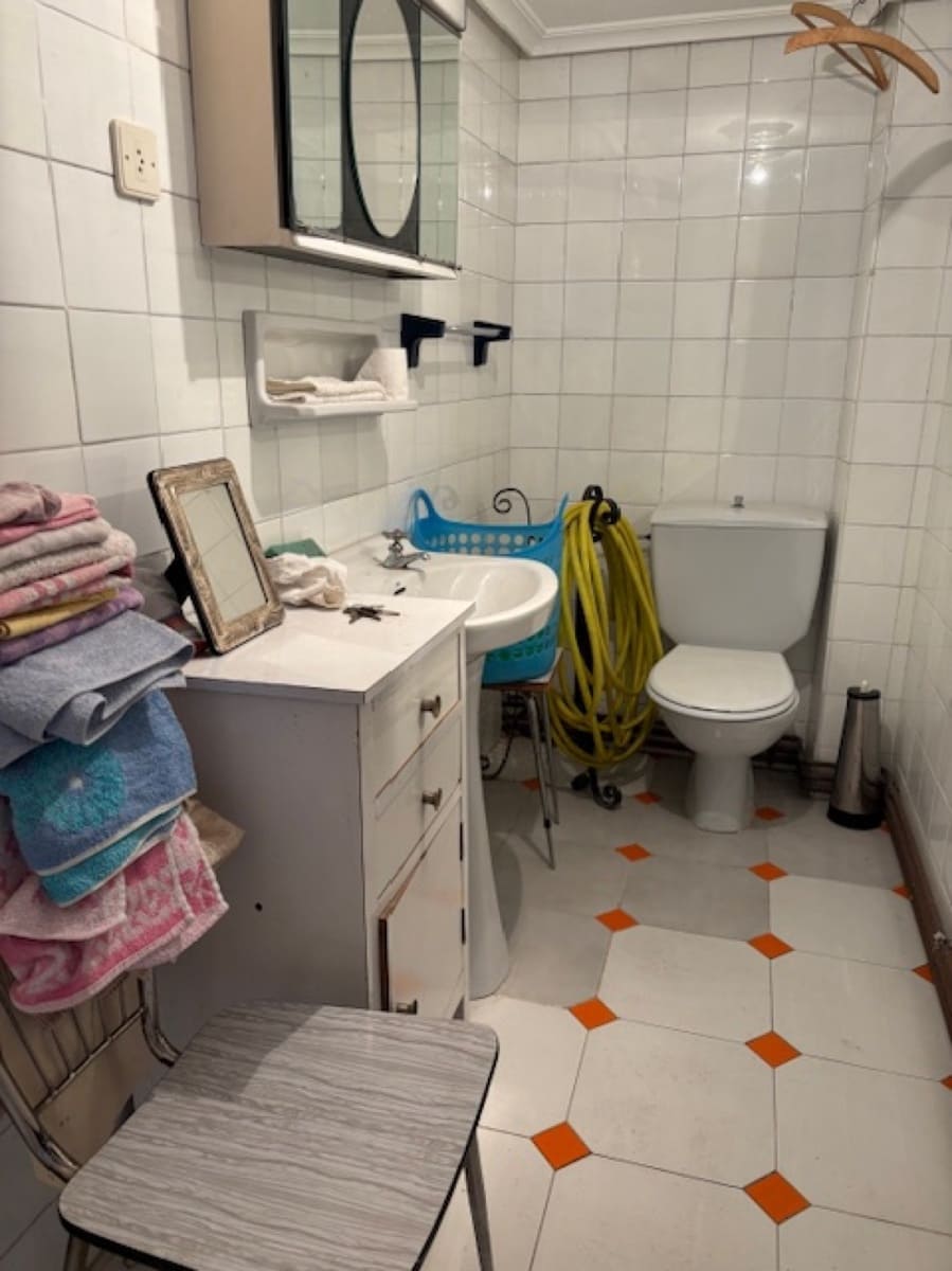 3 bedroom Villa for sale in Valdeolea - € 60,000 (Ref: 9704867)