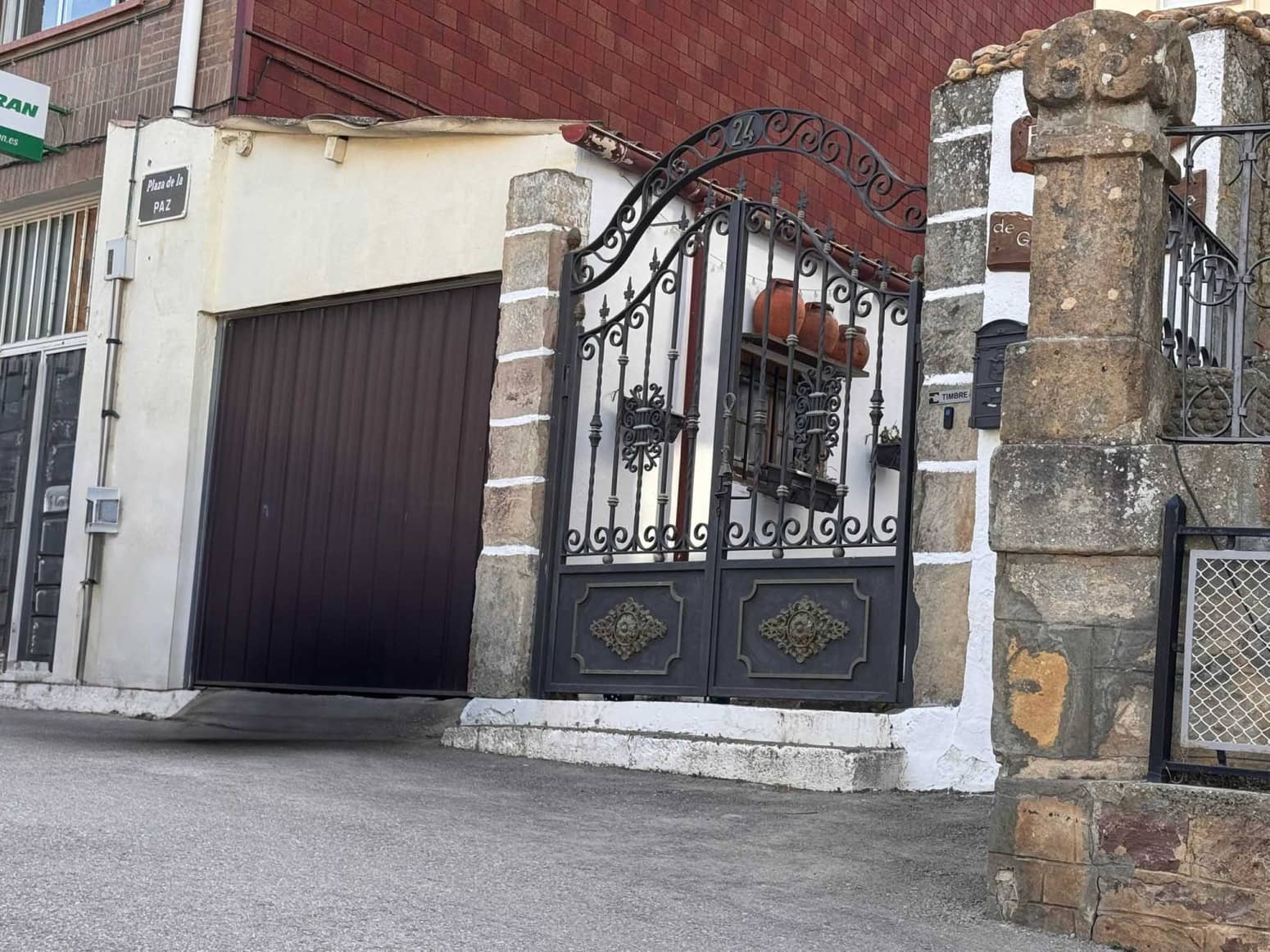 3 bedroom Villa for sale in Valdeolea with garage - € 60,000 (Ref: 9704867)