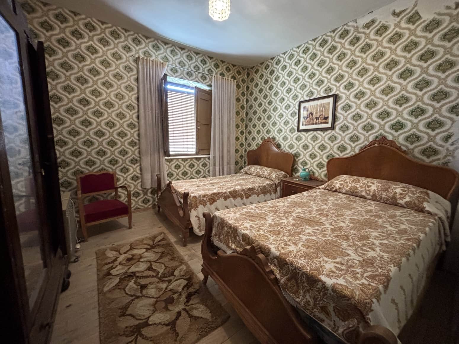 6 bedroom Villa for sale in Herrera de Pisuerga - € 75,000 (Ref: 9707482)