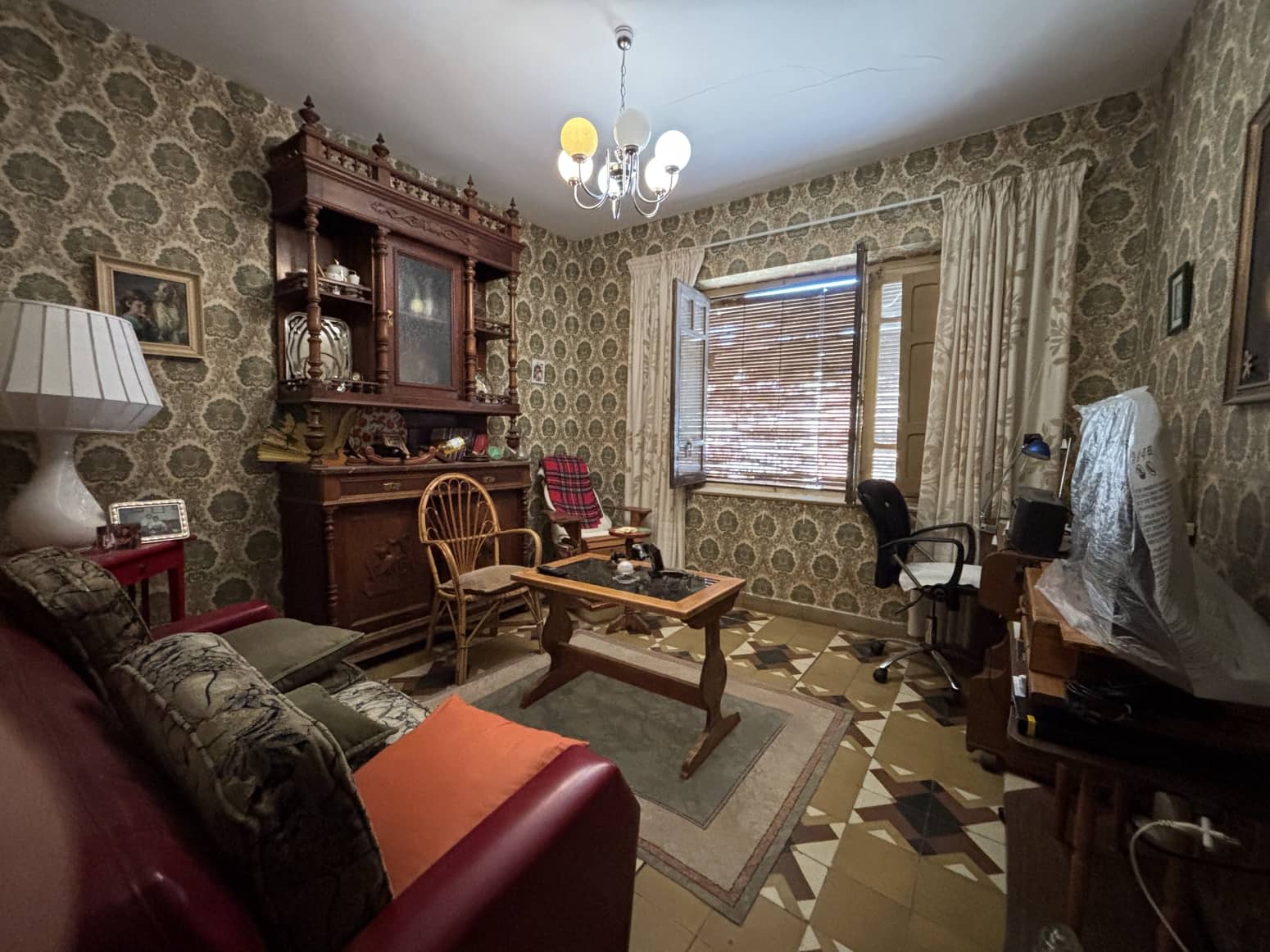 6 bedroom Villa for sale in Herrera de Pisuerga - € 75,000 (Ref: 9707482)