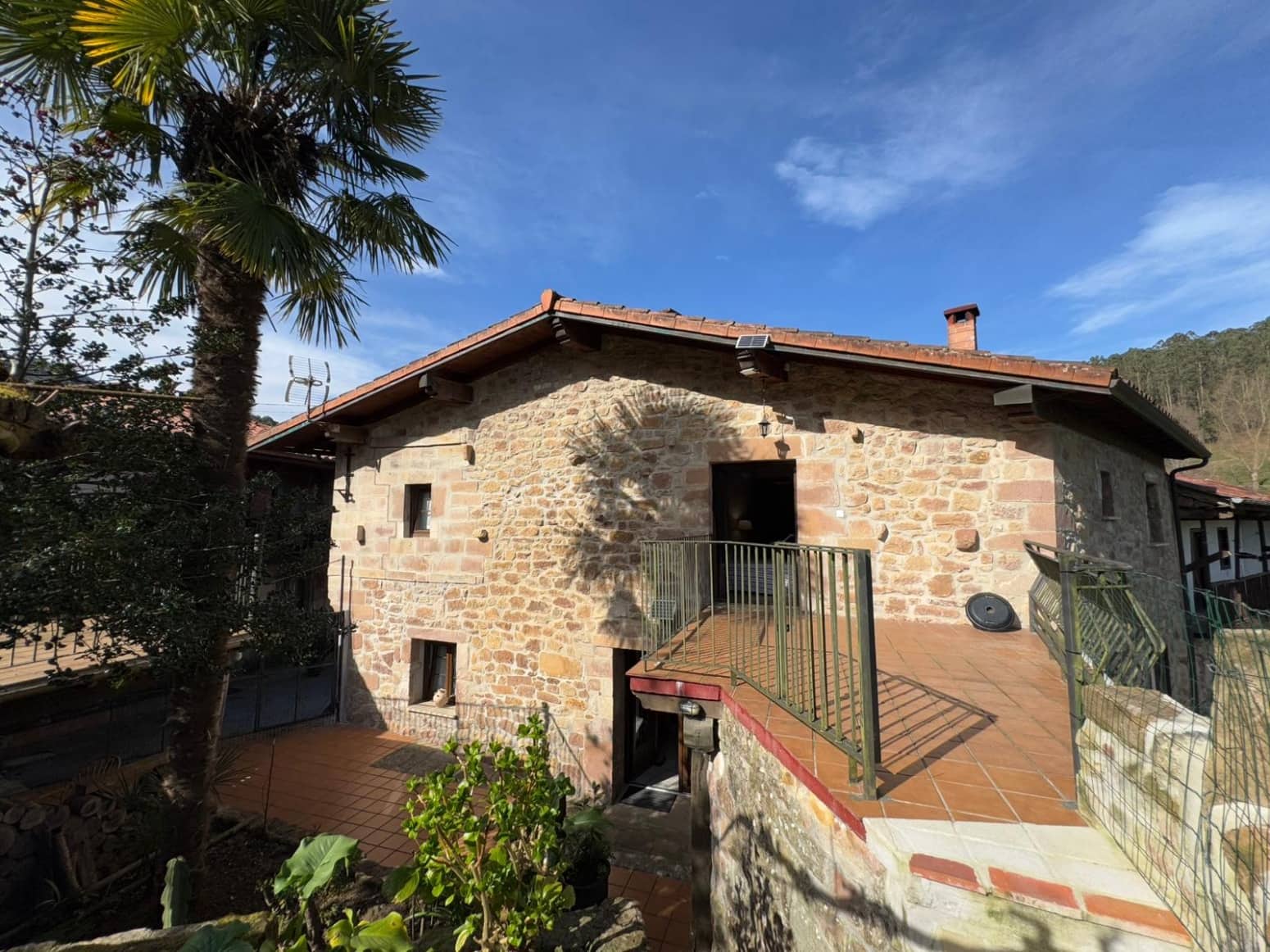 4 bedroom Villa for sale in Cartes - € 255,000 (Ref: 9741569)