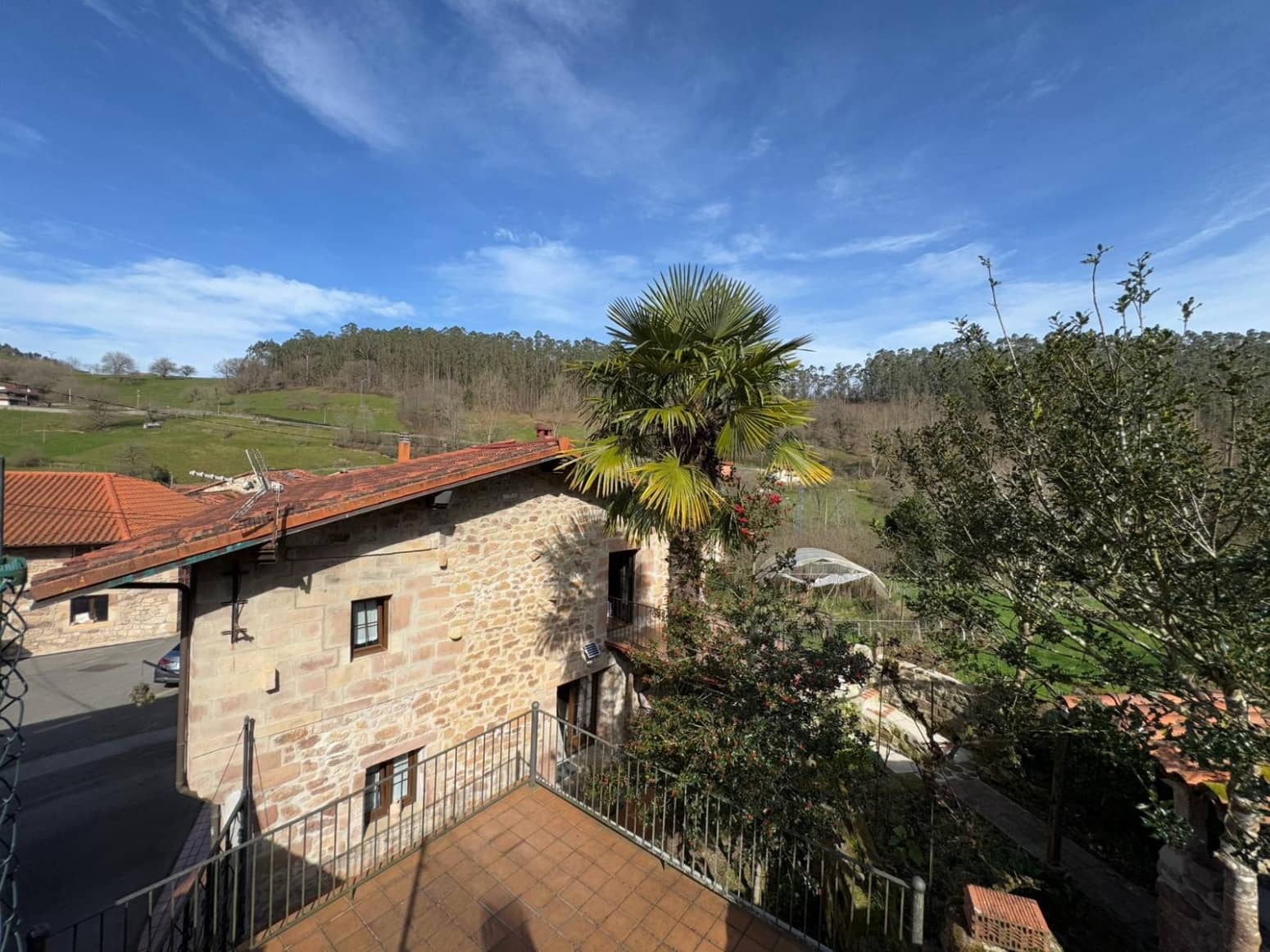 4 bedroom Villa for sale in Cartes - € 255,000 (Ref: 9741569)