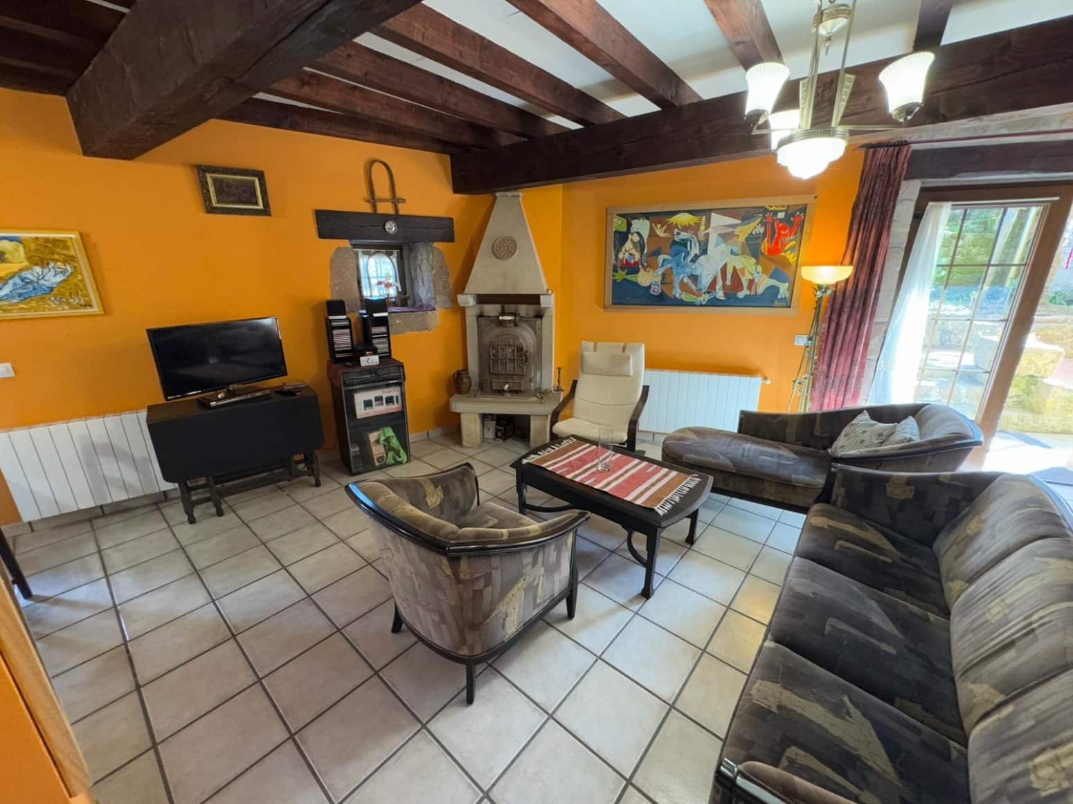 4 bedroom Villa for sale in Cartes - € 255,000 (Ref: 9741569)