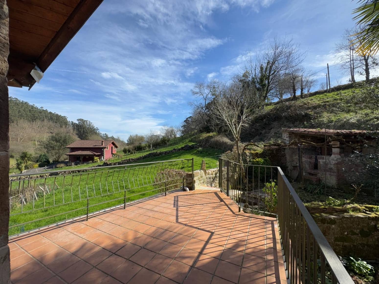 4 bedroom Villa for sale in Cartes - € 255,000 (Ref: 9741569)