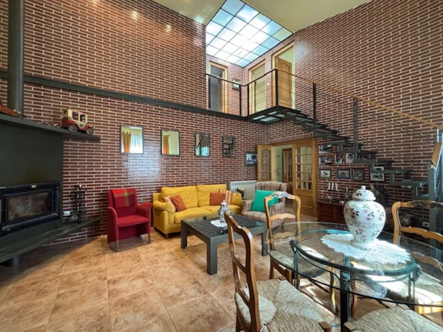 3 Zimmer Villa zu verkaufen in Pradanos de Ojeda mit Garage - 210.000 € (Ref: 9745237)