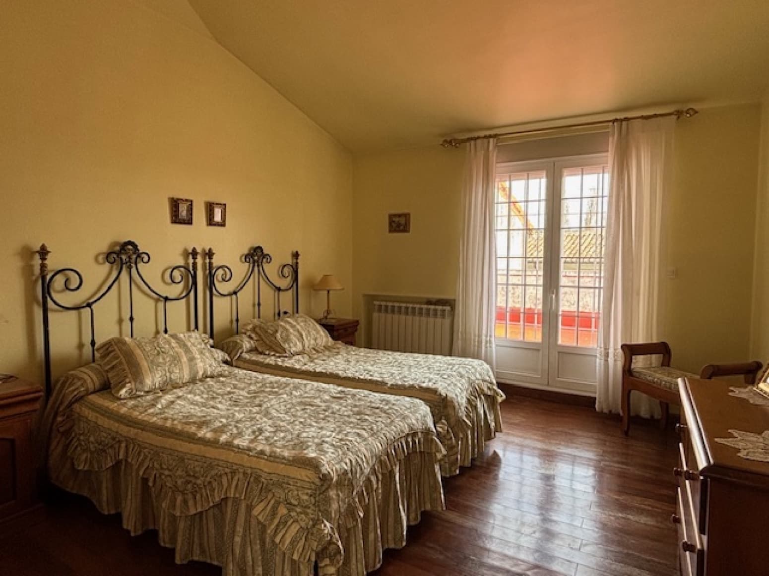 3 Zimmer Villa zu verkaufen in Pradanos de Ojeda mit Garage - 210.000 € (Ref: 9745237)