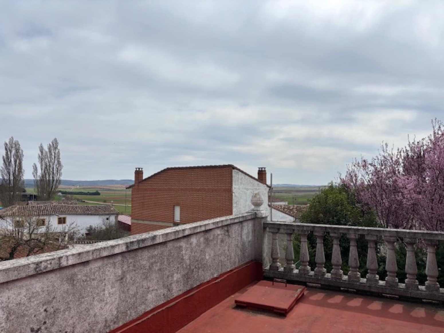 3 Zimmer Villa zu verkaufen in Pradanos de Ojeda mit Garage - 210.000 € (Ref: 9745237)