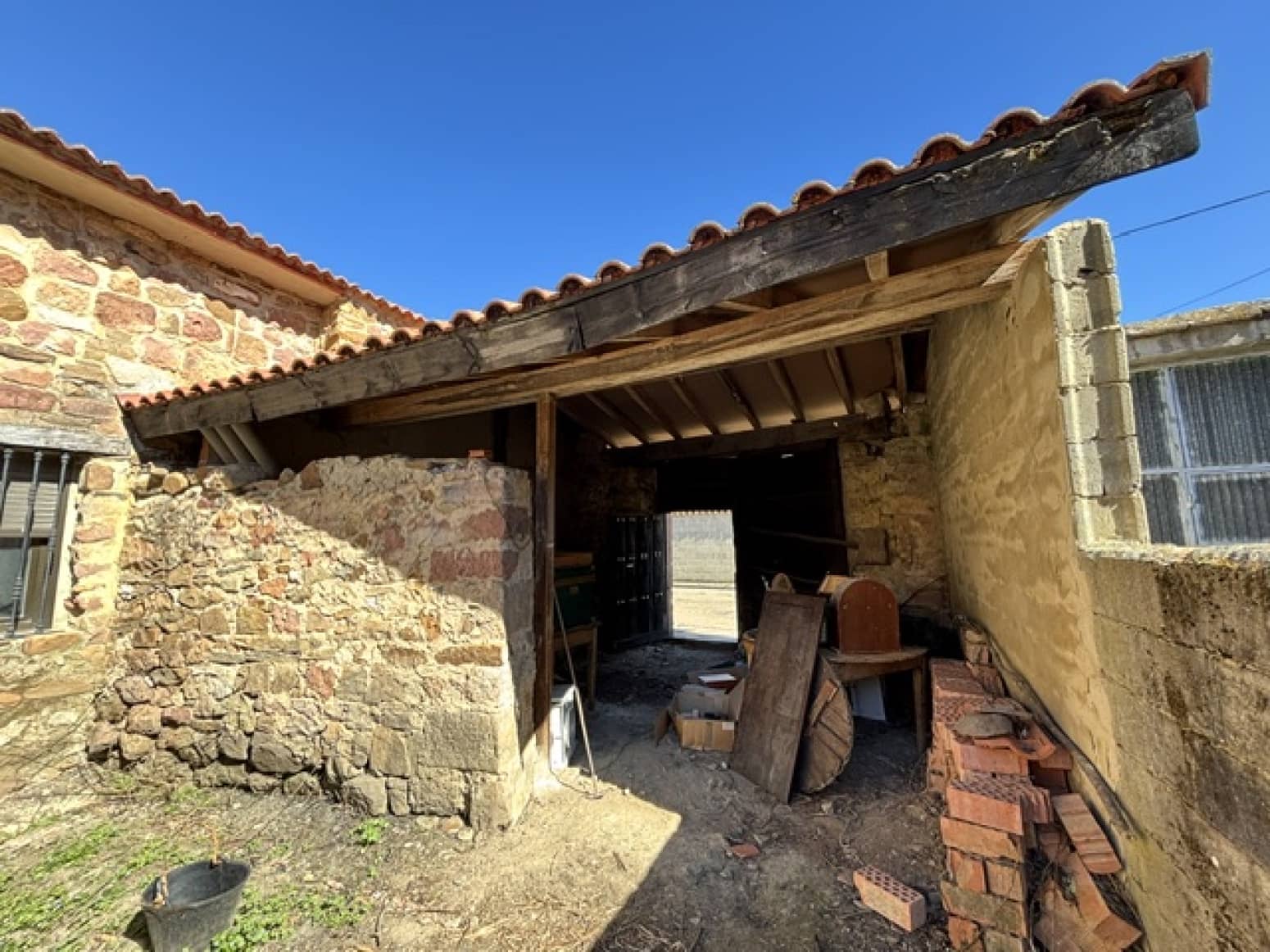 3 quarto Moradia para venda em Muda - 32 000 € (Ref: 9745238)