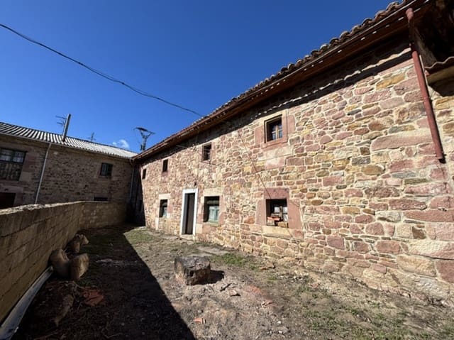 3 chambre Villa/Maison à vendre à Mudá - 32 000 € (Ref: 9745238)