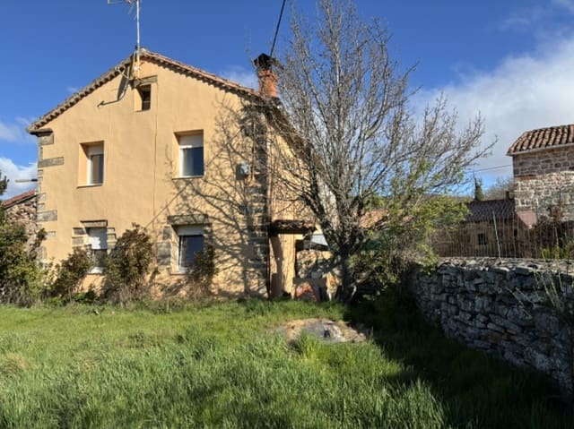 2 slaapkamer Villa te koop in Aguilar de Campoo - € 120.000 (Ref: 9761774)
