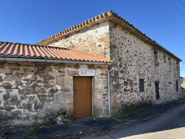 2 slaapkamer Villa te koop in Aguilar de Campoo - € 120.000 (Ref: 9761774)