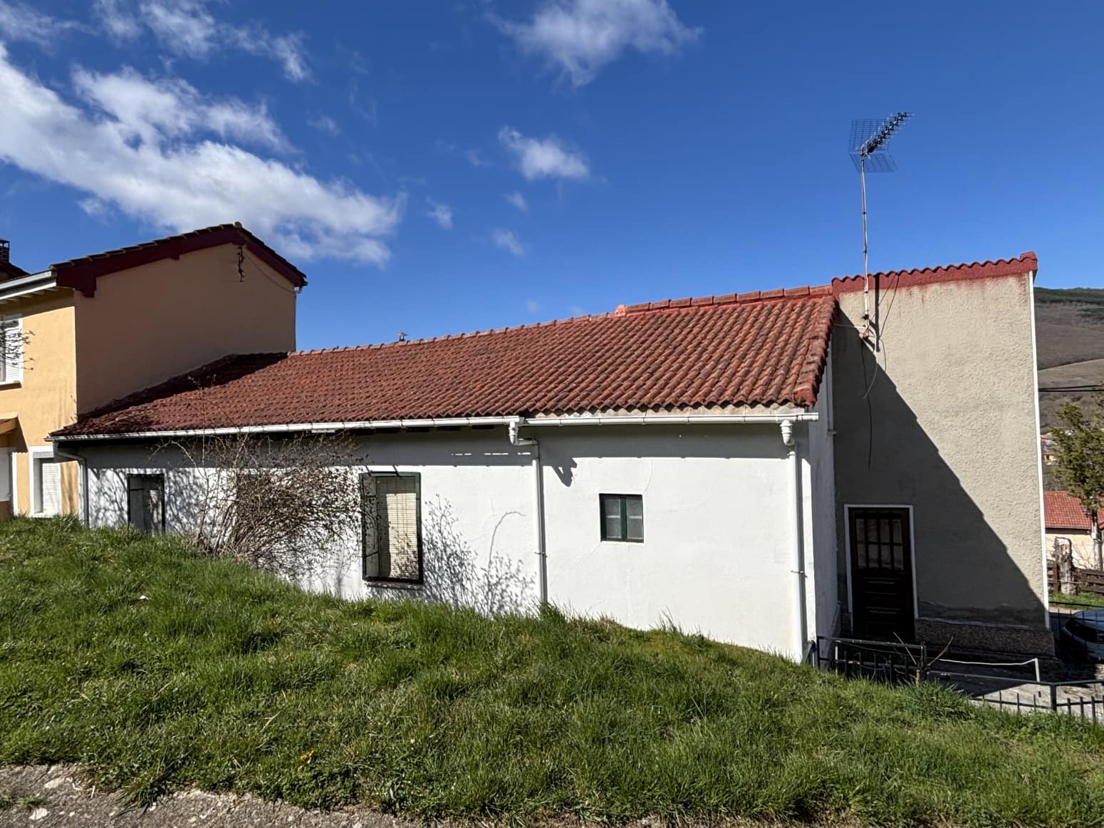 2 sypialnia Willa na sprzedaż w Barruelo de Santullan z garażem - 43 000 € (Ref: 9763538)