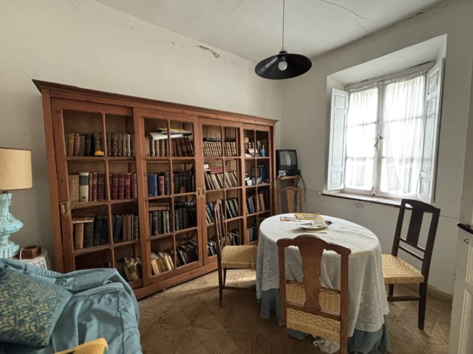 5 bedroom Villa for sale in Basconcillos del Tozo - € 32,000 (Ref: 9800560)