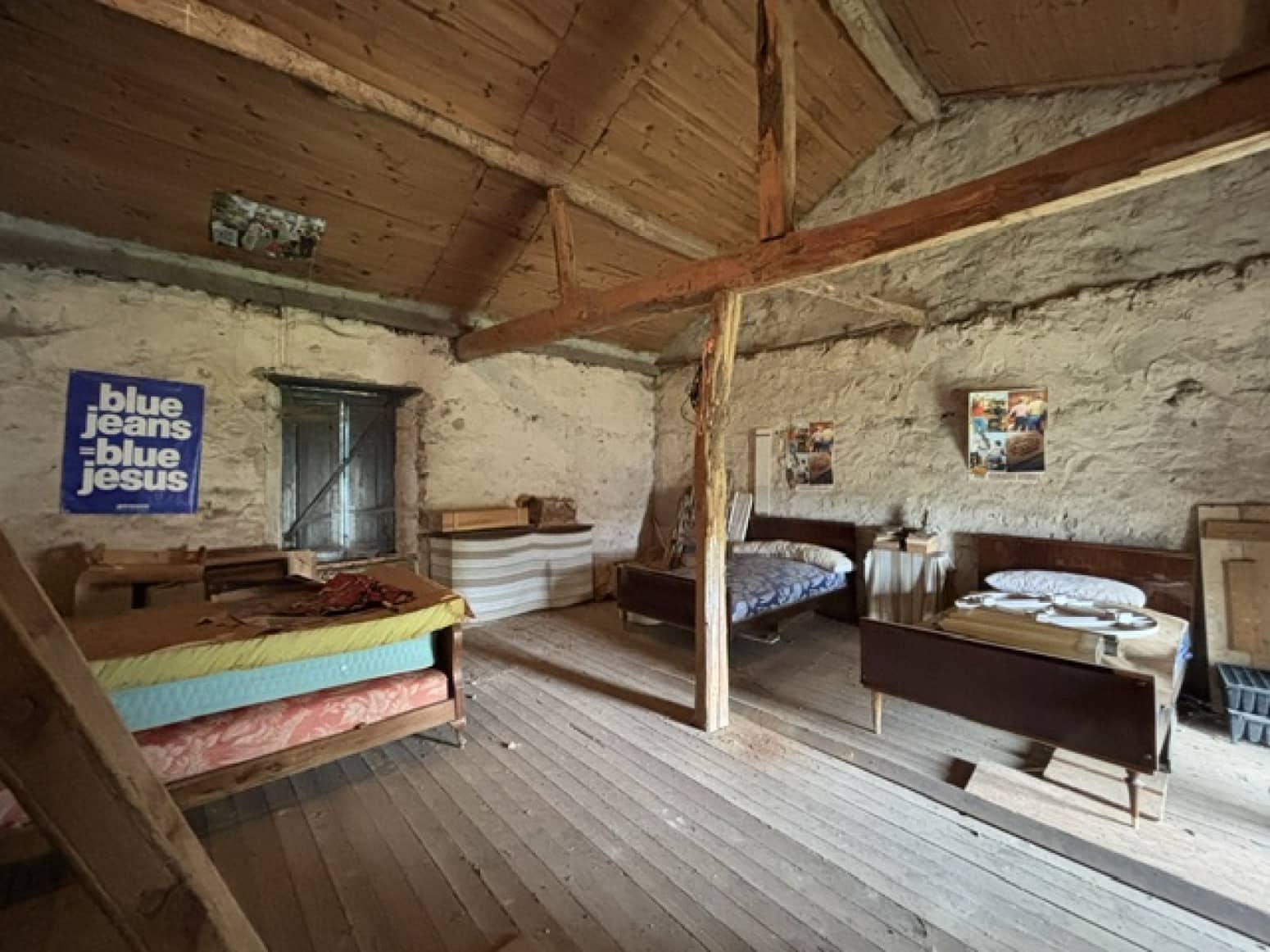 5 bedroom Villa for sale in Basconcillos del Tozo - € 32,000 (Ref: 9800560)