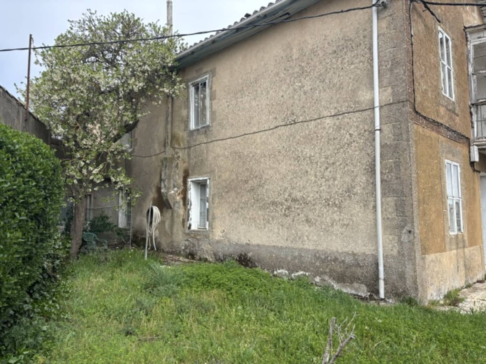 5 bedroom Villa for sale in Basconcillos del Tozo - € 32,000 (Ref: 9800560)