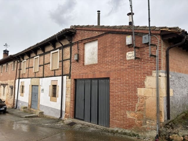 3 soveværelse Villa til salg i Prádanos de Ojeda med garage - € 98.000 (Ref: 9813743)