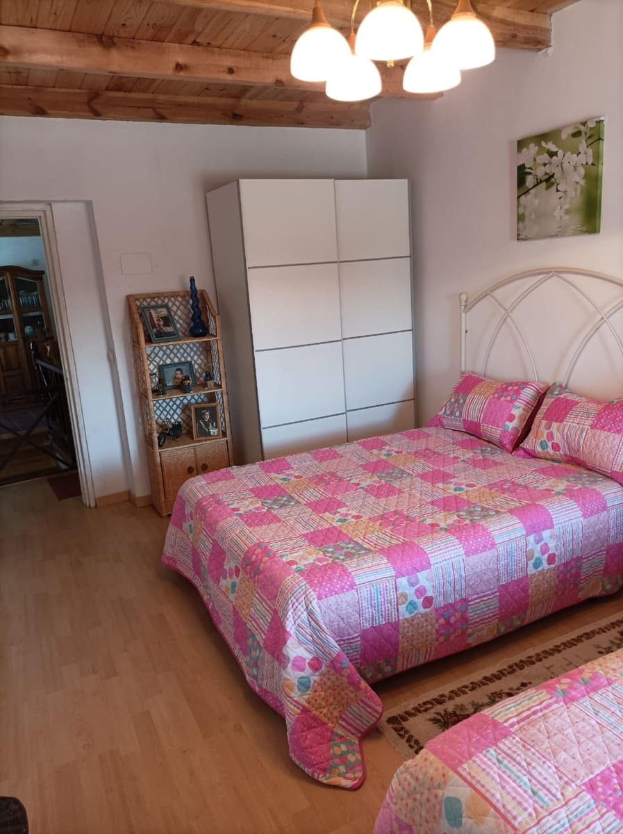 2 bedroom Villa for sale in Sotresgudo - € 76,000 (Ref: 9836018)