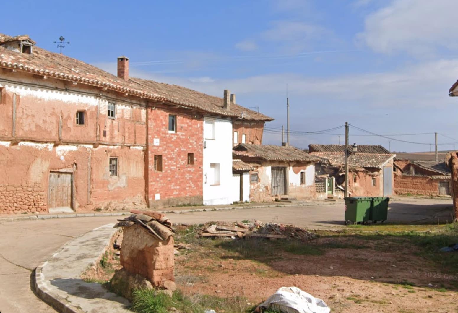 2 bedroom Villa for sale in Sotresgudo - € 76,000 (Ref: 9836018)