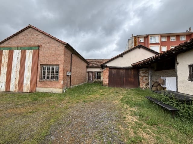 Comercial para venda em Cervera de Pisuerga - 199 000 € (Ref: 9836019)