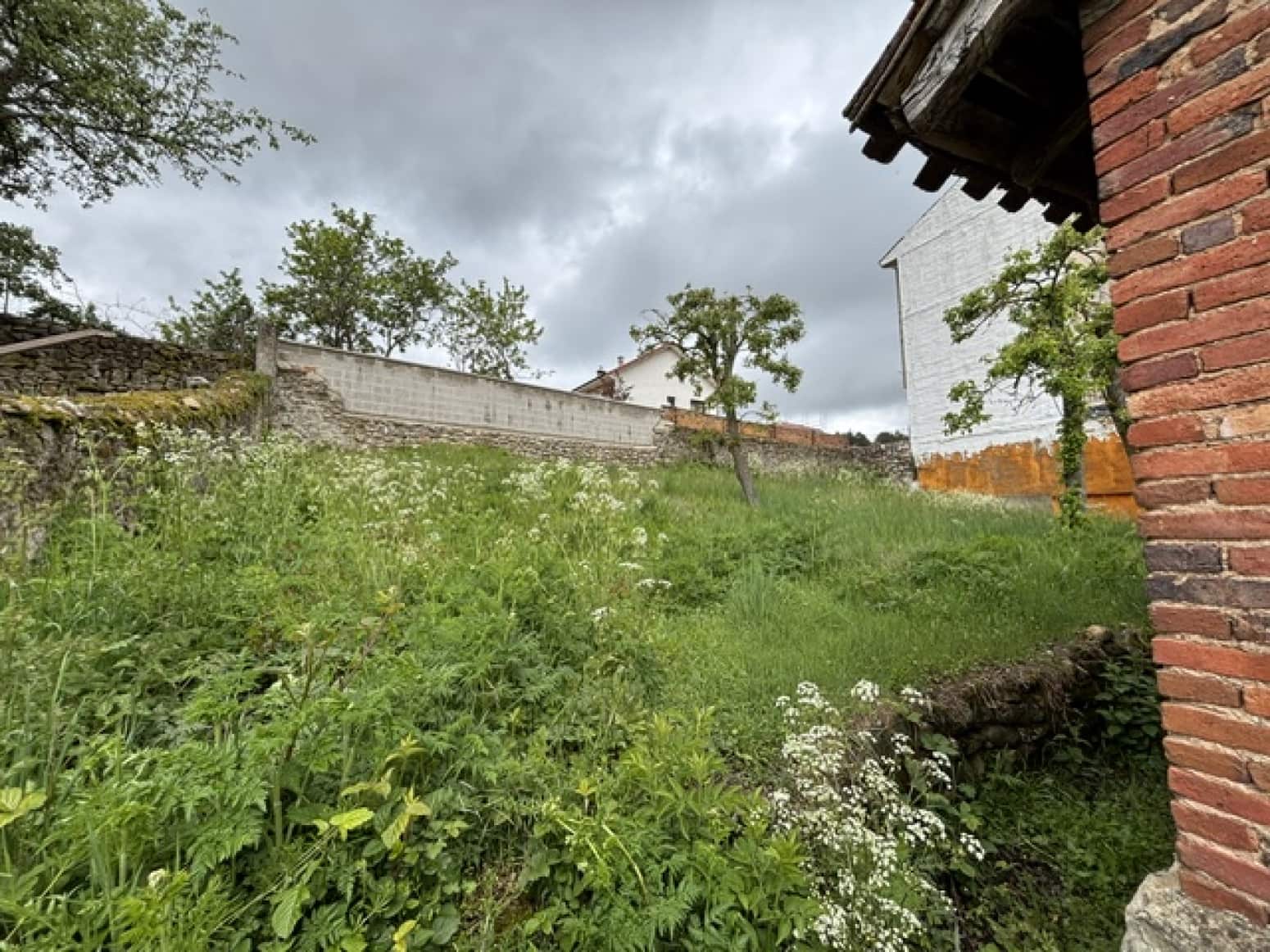 Commercial for sale in Cervera de Pisuerga - € 199,000 (Ref: 9836019)