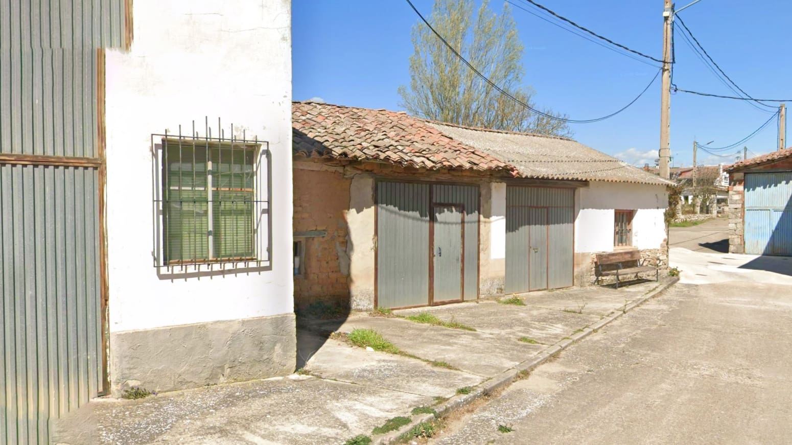 Villa for sale in Alar del Rey - € 15,000 (Ref: 9838992)