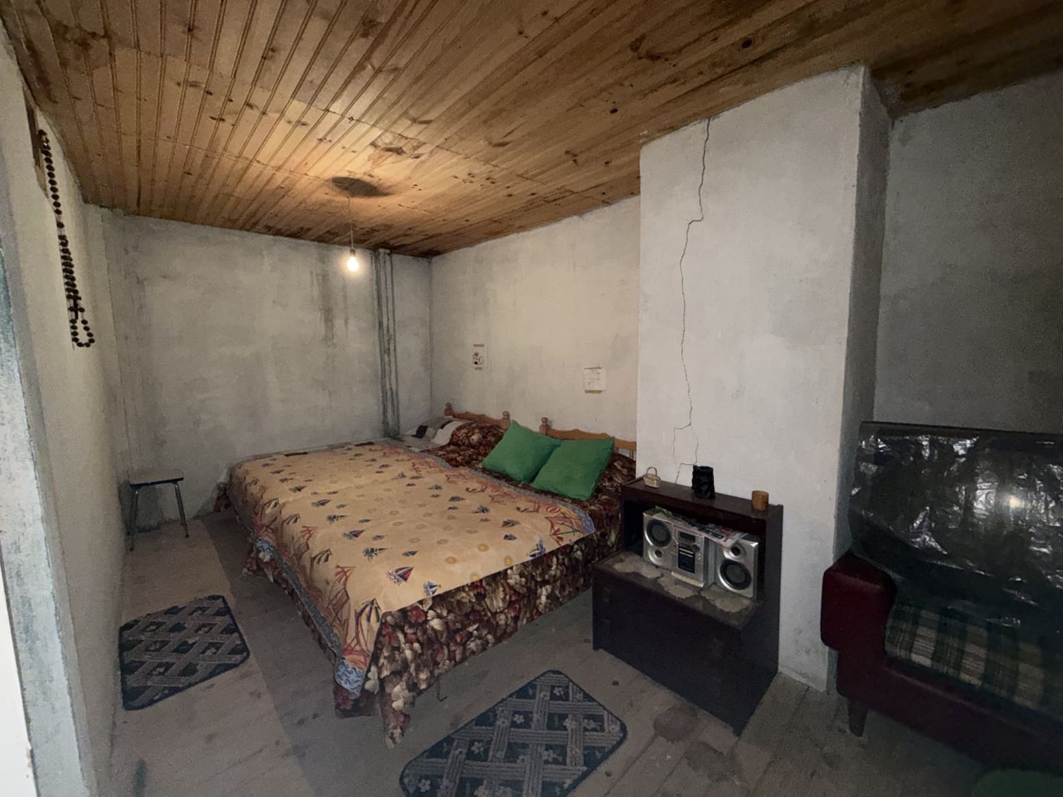 Villa for sale in Alar del Rey with garage - € 35,000 (Ref: 9838992)