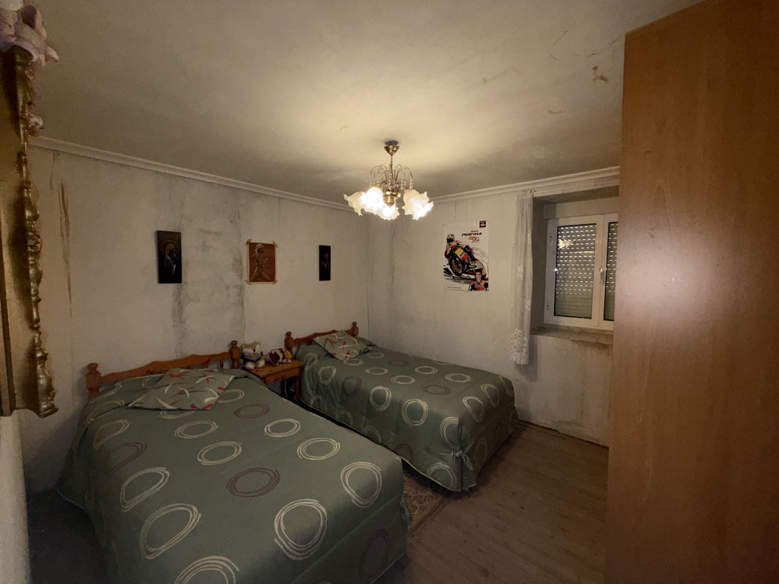 Villa for sale in Alar del Rey with garage - € 35,000 (Ref: 9838992)